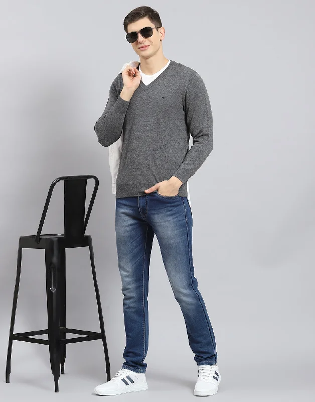 Men Grey Solid V Neck Full Sleeve Sweater